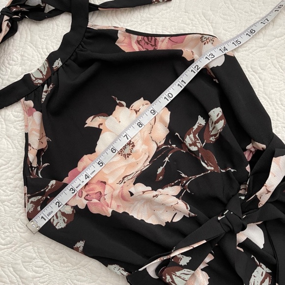 SHEIN Women’s Romper with Halter Top Floral Print Size Small - Picture 8 of 16